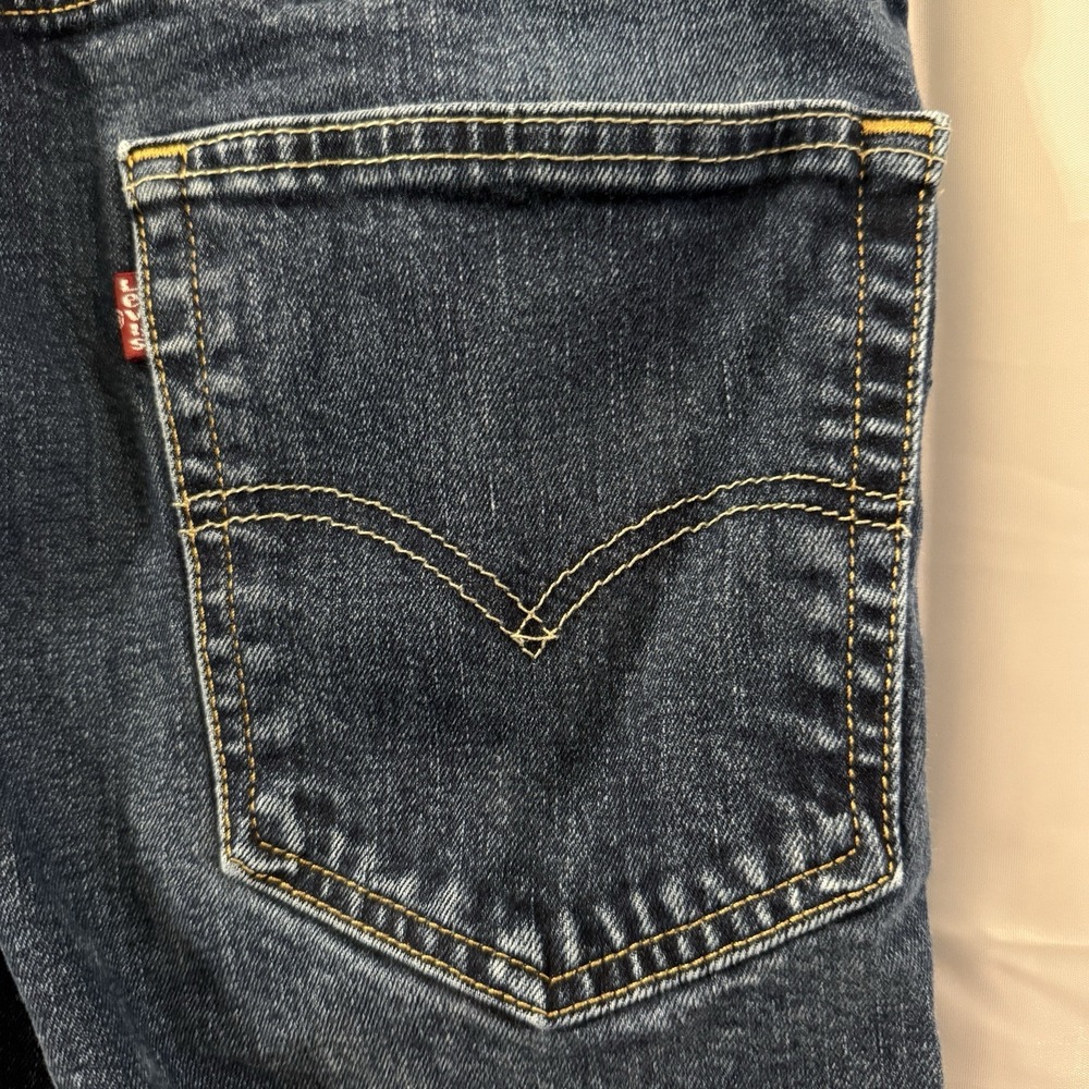 Levis 550 Jeans Mens 38x34 (fits 36x32.5) Blue Denim Pants - Picture 3 of 8